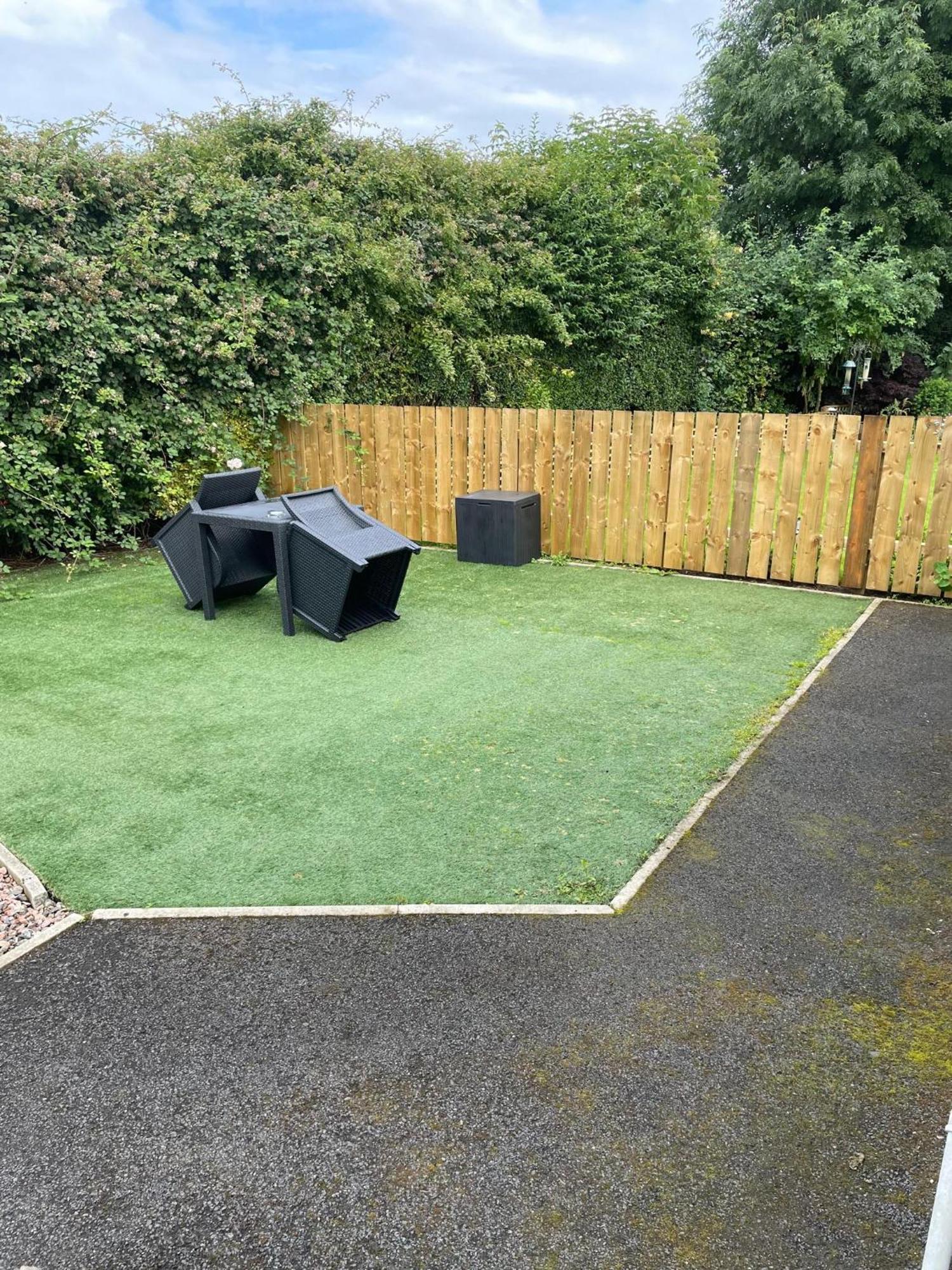 'Kodi'S Place' Well Appointed 1 Bedroom Apartment With Excellent Transport Links And Free Wi-Fi Whiteabbey Exterior photo
